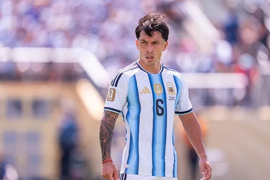Lisandro Martinez lên tiếng làm rõ hành động quay lưng của Argentina tại chung kết World Cup