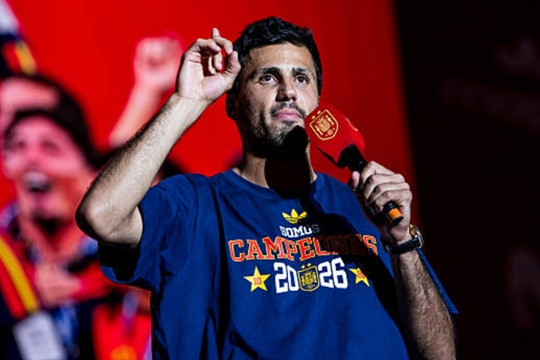 Real Madrid chuẩn bị kích nổ bom tấn Rodri, Juventus tăng tốc vụ Joshua Zirkzee