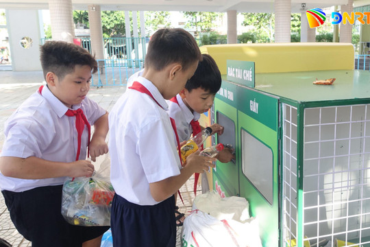 Kiến tạo lối sống xanh cho học sinh