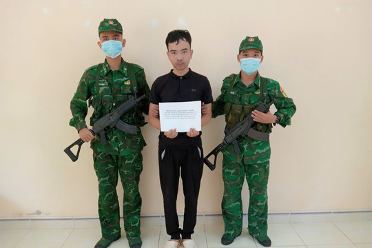 Đồn Biên phòng Cửa khẩu quốc tế Nam Giang khởi tố vụ án tàng trữ trái phép chất ma túy