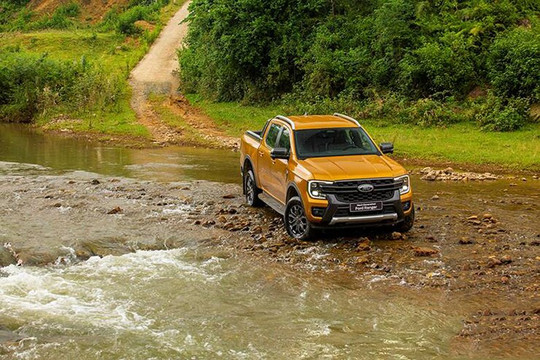 Bảng giá xe Ford Ranger 2026 mới nhất: Đột phá thiết kế và công nghệ vận hành