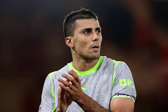 Real Madrid áp sát chữ ký Rodri, Juventus chốt thỏa thuận Kolo Muani 50 triệu euro