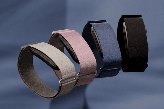 Vòng đeo tay thông minh Garmin CIRQA cháy hàng toàn cầu, người mua chờ tới 2 tháng