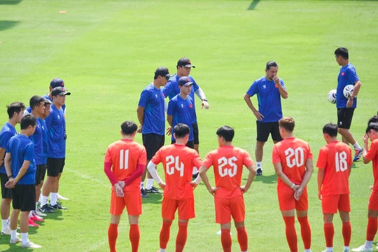 Tuyển Việt Nam trước thử thách Singapore và Indonesia: Thước đo bản lĩnh tại ASEAN Cup