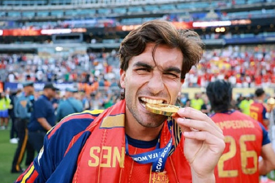 Arsenal dẫn đầu cuộc đua chiêu mộ Ferran Torres với giá 43 triệu bảng từ Barcelona