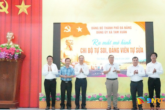 Xã Tam Xuân ra mắt mô hình “Chi bộ tự soi - Đảng viên tự sửa”