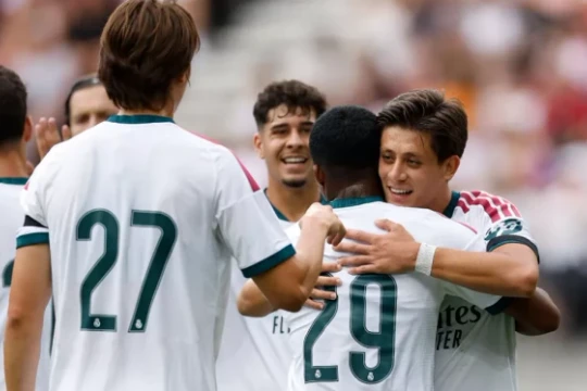 Endrick rực sáng cùng dàn trẻ Real Madrid trong trận hòa 2-2 kịch tính với Fiorentina