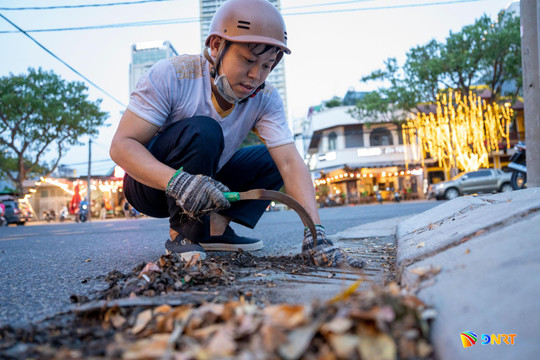 Những người "bao đồng" trên vỉa hè tỷ đô