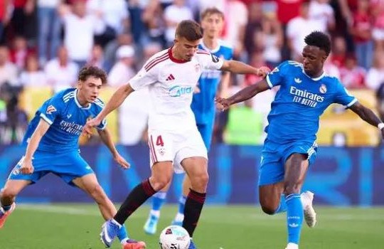 Đại diện Vinicius Junior lên tiếng đáp trả kịch liệt tin đồn gia nhập Arsenal