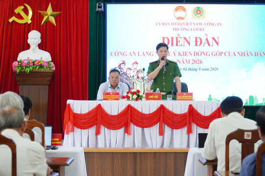 Công an phường Tam Kỳ lắng nghe góp ý của nhân dân