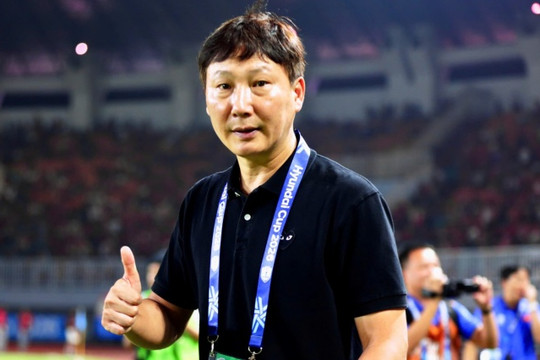 Tuyển Việt Nam đè bẹp Indonesia 3-0: Màn cao tay chiến thuật của HLV Kim Sang-sik