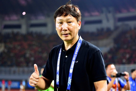 HLV Kim Sang-sik và nghệ thuật hồi sinh Đình Bắc trong chiến thắng 3-0 trước Indonesia