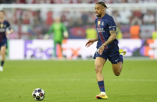 Liverpool ra giá hơn 100 triệu euro cho Bradley Barcola nhằm thay thế Mohamed Salah