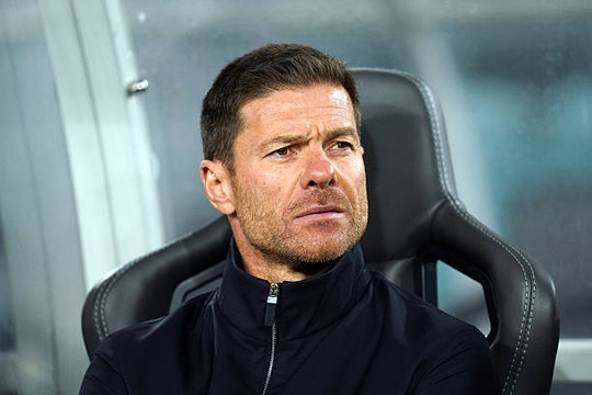 Xabi Alonso tái thiết Chelsea: Liệu sơ đồ 3-4-3 có thể vực dậy gã khổng lồ rệu rã?