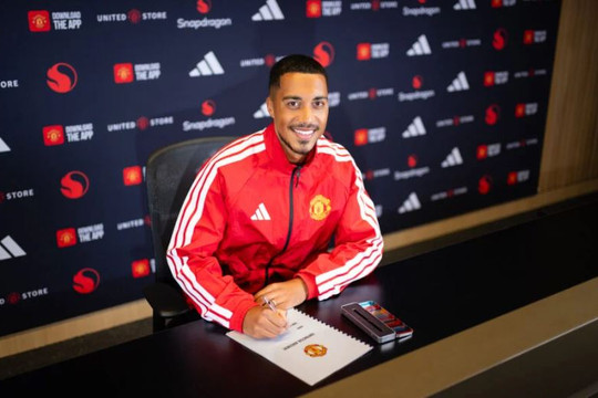 Tielemans 35 triệu bảng hay Guimaraes 75 triệu bảng: Thương vụ nào hời nhất Ngoại hạng Anh?