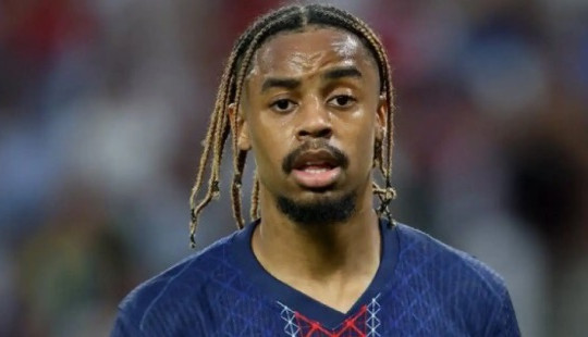 PSG đòi tới 160 triệu euro cho Bradley Barcola khiến Liverpool gặp rào cản tài chính lớn