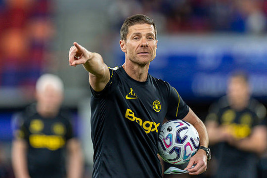 Frank Leboeuf khuyên HLV Xabi Alonso thanh lý 15 cầu thủ và tìm thủ môn mới cho Chelsea