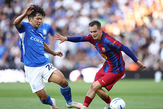 Manchester United quyết nhắm chiêu mộ tiền vệ Marc Casado của Barcelona với giá 22 triệu bảng