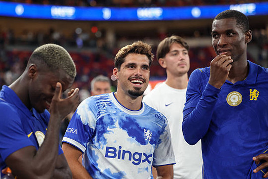 Arsenal được khuyên chiêu mộ Pedro Neto từ Chelsea với giá 70 triệu bảng để nâng cấp hàng công