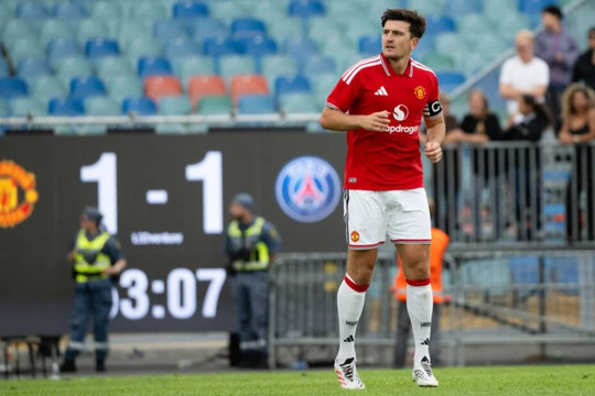 Man Utd hòa PSG 1-1: Maguire rực sáng cùng tân binh Tielemans, Mason Mount chấn thương