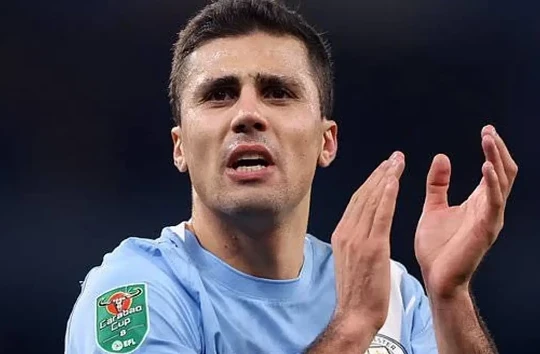 Barcelona quyết định chi 70 triệu euro nhằm dứt điểm thương vụ Rodri từ Manchester City