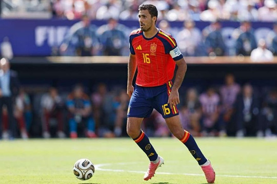 Barcelona đạt thỏa thuận 55 triệu euro để chiêu mộ tiền vệ Rodri trực tiếp từ Man City