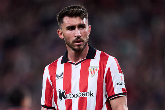 Barca nhắm trung vệ Aymeric Laporte thay Ronald Araujo sang Liverpool theo hợp đồng cho mượn