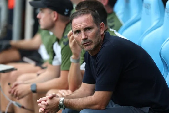 HLV Frank Lampard nhắm Angel Gomes nhằm tái thiết tuyến giữa Coventry City ở Ngoại hạng Anh