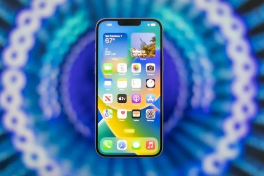 Sức mạnh cấu hình và thời lượng pin trên iPhone 14 Plus trong phân khúc dưới 10 triệu đồng
