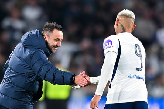 Tottenham nhắm Jean-Philippe Mateta giá 25 triệu bảng để giải bài toán hàng công De Zerbi