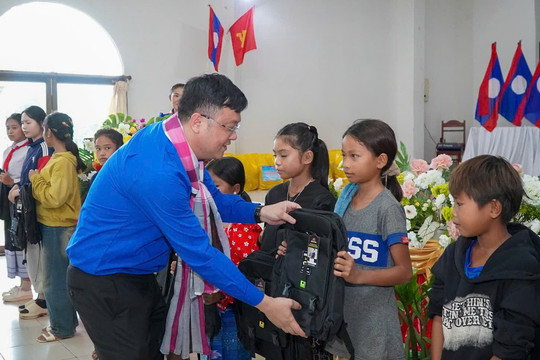 Thành đoàn Đà Nẵng triển khai hoạt động tình nguyện tại Lào