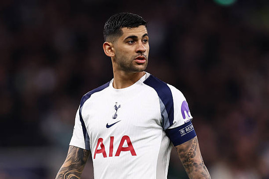 Arsenal nhắm chiêu mộ Cristian Romero từ Tottenham trong thương vụ gây sốc tại Bắc London