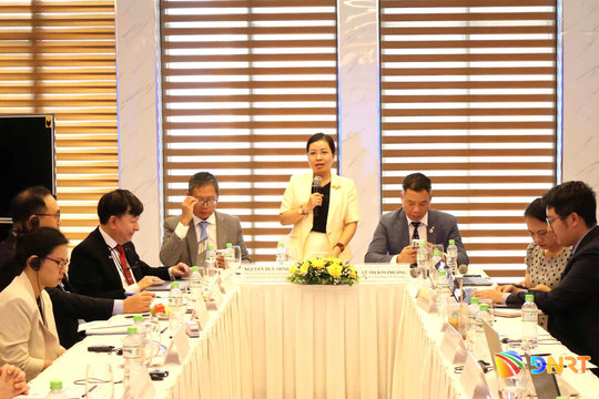 Trao đổi về cơ chế, chính sách và kinh nghiệm quốc tế trong tạo thuận lợi thương mại và logistics