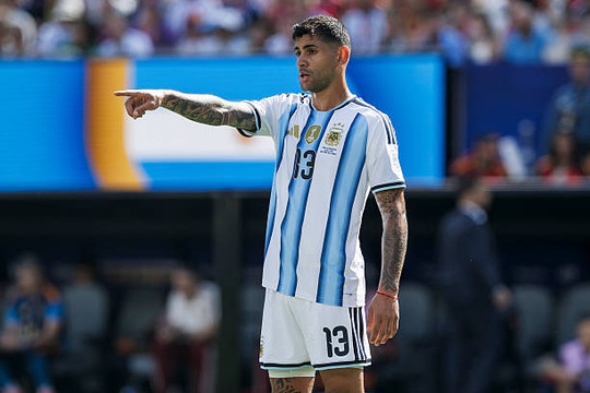 Atletico Madrid chiêu mộ thành công trung vệ Cristian Romero từ Tottenham với giá 40 triệu euro