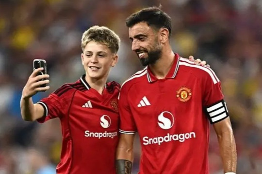 Tương lai Bruno Fernandes tại Manchester United gặp biến số trước sự quan tâm từ châu Âu