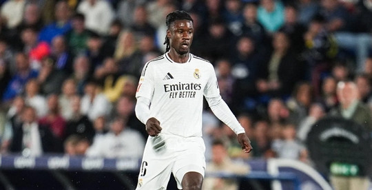 Manchester United nhắm Eduardo Camavinga từ Real Madrid để giải quyết hai bài toán vị trí