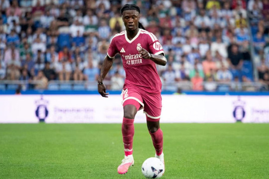 Camavinga rực sáng trước Deportivo: Lời giải hoàn hảo cho tuyến giữa Manchester United
