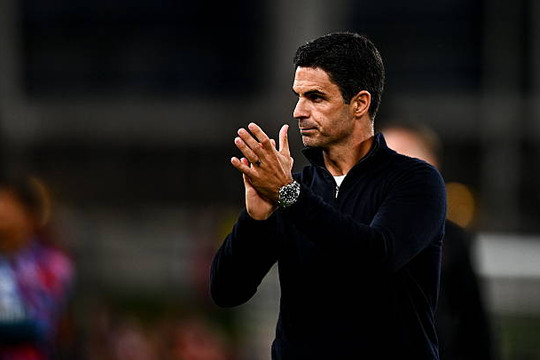 HLV Mikel Arteta cam kết tương lai lâu dài với Arsenal trước thềm đại chiến Siêu cúp Anh