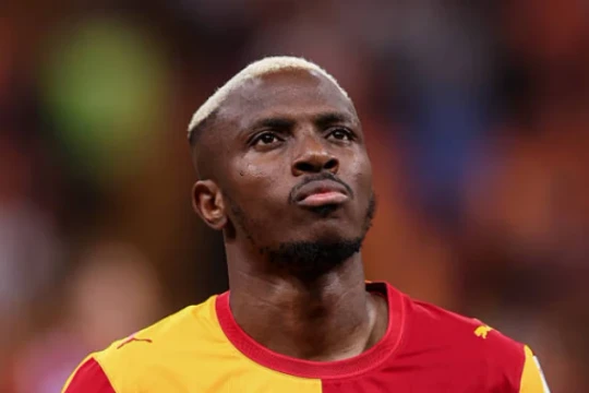 Tottenham nhảy vào cuộc đua chiêu mộ Victor Osimhen với giá 80 triệu euro cùng Arsenal