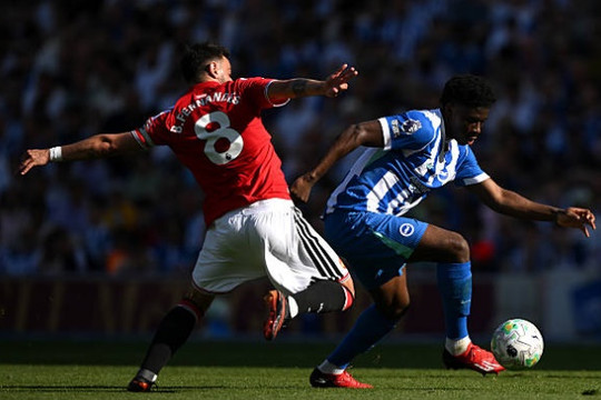 Brighton sẵn sàng mở cửa bán tiền vệ Carlos Baleba cho Newcastle và Manchester United
