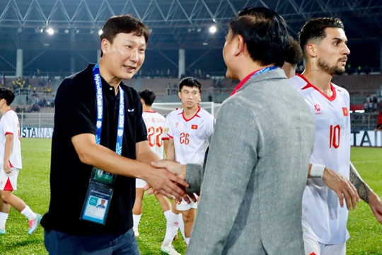 Tuyển Việt Nam hạ Malaysia 2-0: HLV Kim Sang-sik vẫn chưa hài lòng trước trận lượt về