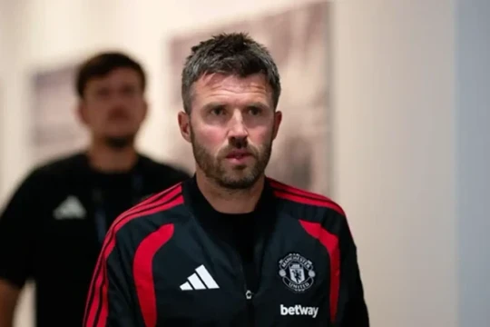 Vì sao Manchester United quyết định không vung 300 triệu bảng mua sắm ở kỳ chuyển nhượng hè?