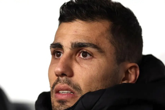 Barcelona chuẩn bị chiêu mộ Rodri thành công, giáng đòn mạnh vào tham vọng của Real Madrid