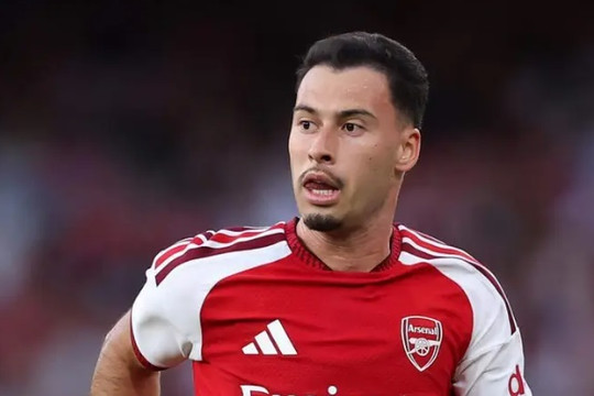 Bài toán thanh lý nan giải của Arsenal: Tương lai Gabriel Martinelli và sao trẻ Hale End