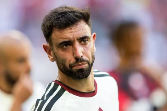 Manchester United đàm phán gia hạn hợp đồng với Bruno Fernandes trước đề nghị 42,7 triệu bảng