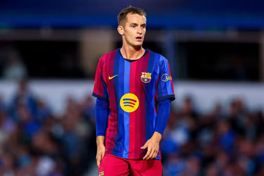 Barcelona mở đường cho Manchester United chiêu mộ tiền vệ Marc Casado với giá 34 triệu bảng