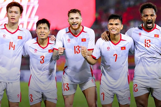Tuyển Việt Nam tính toán làm mới hàng công đấu Malaysia ở bán kết lượt về ASEAN Cup