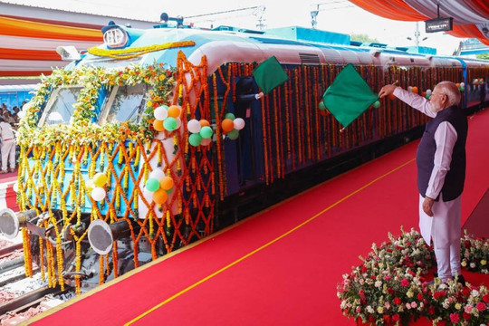 Châu Á thúc đẩy giao thông hydro xanh