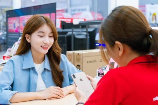 Săn sale mùa "Back to School": giá chạm đáy cùng Apple