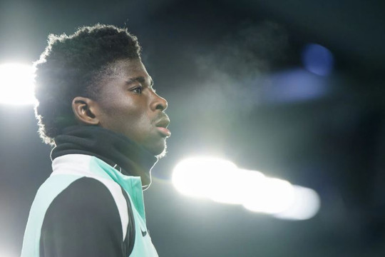 Man Utd tiến gần Carlos Baleba từ Brighton: Cú hích chiến thuật tuyến giữa của HLV Michael Carrick